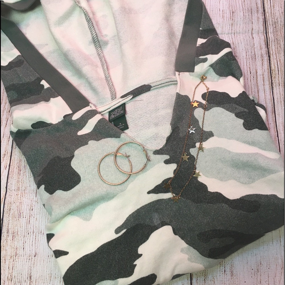 camo cinched crop top